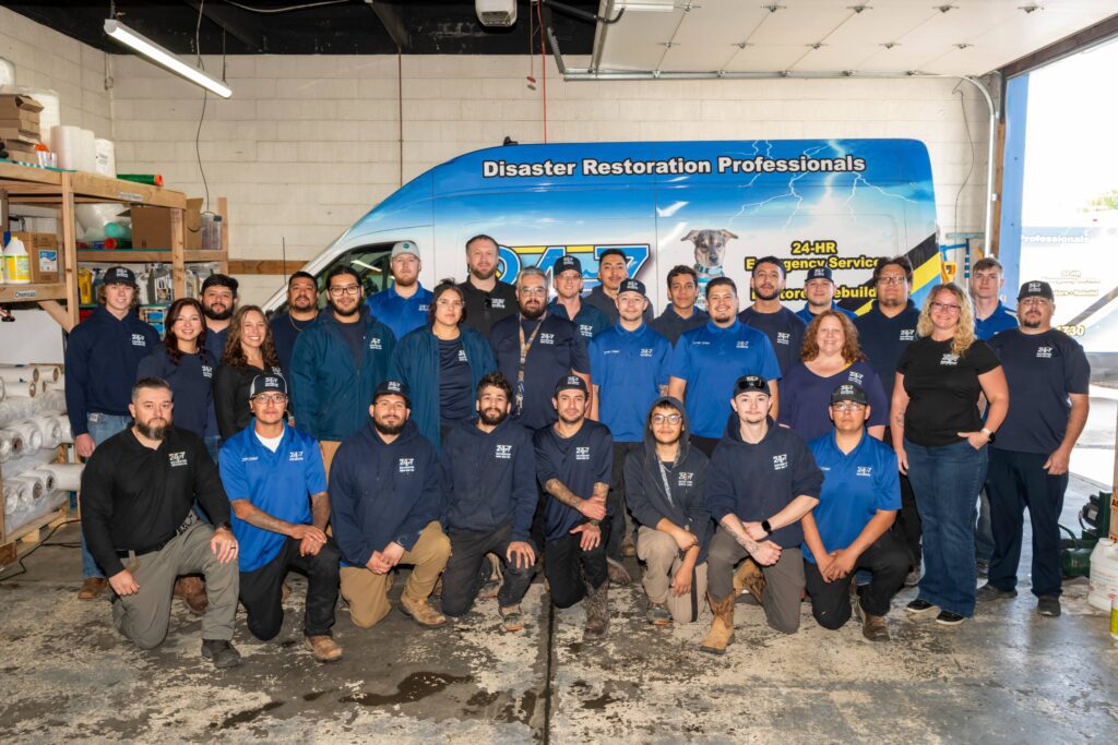 24-7 Restoration team photo